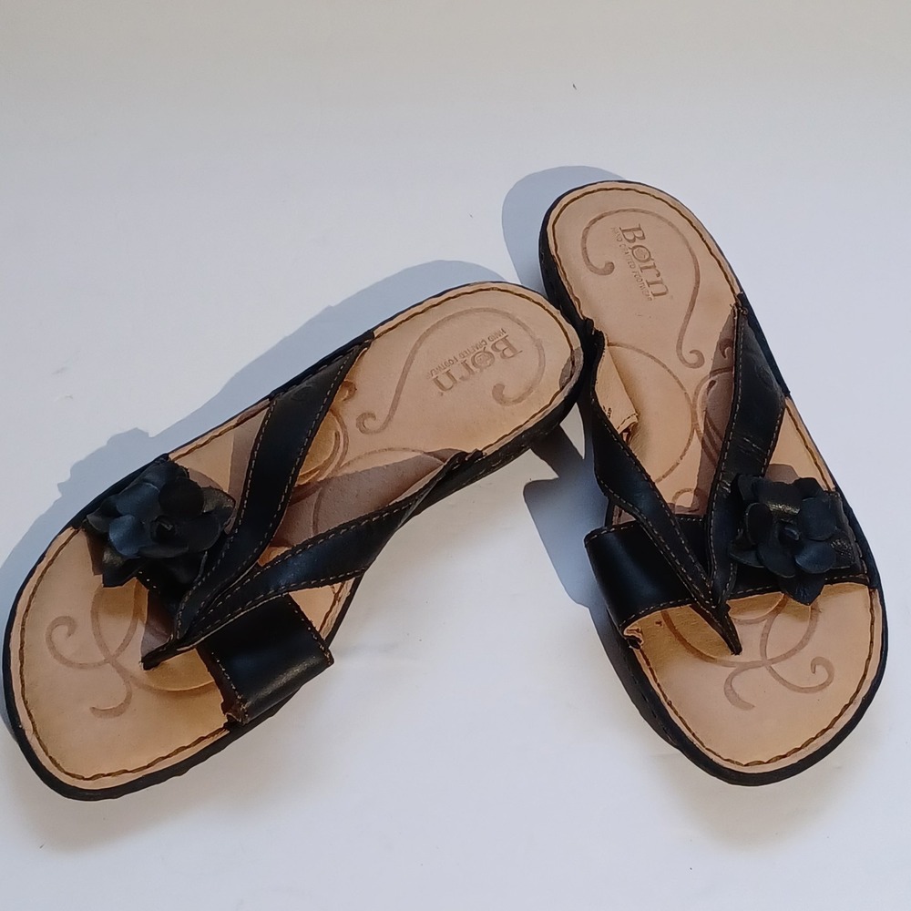 Born Womens Black Hand Crafted Leather Slip On Sandals Sz 7 MSRP 120.00
